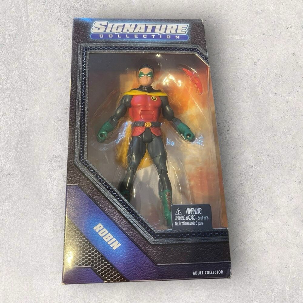 DC UNIVERSE CLASSICS SIGNATURE DAMIAN WAYNE ROBIN Figure NEW SEALED Mattel